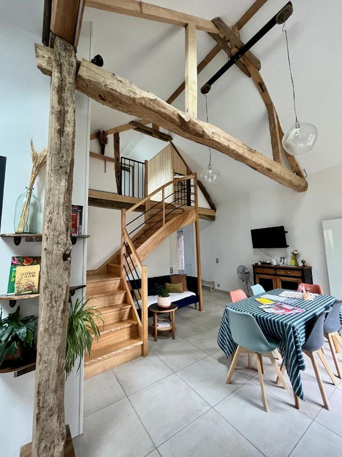 Bed and Breakfast Les Bobos à la ferme à La Madelaine-sous-Montreuil Extérieur photo