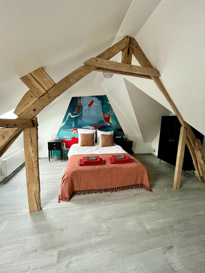 Bed and Breakfast Les Bobos à la ferme à La Madelaine-sous-Montreuil Extérieur photo