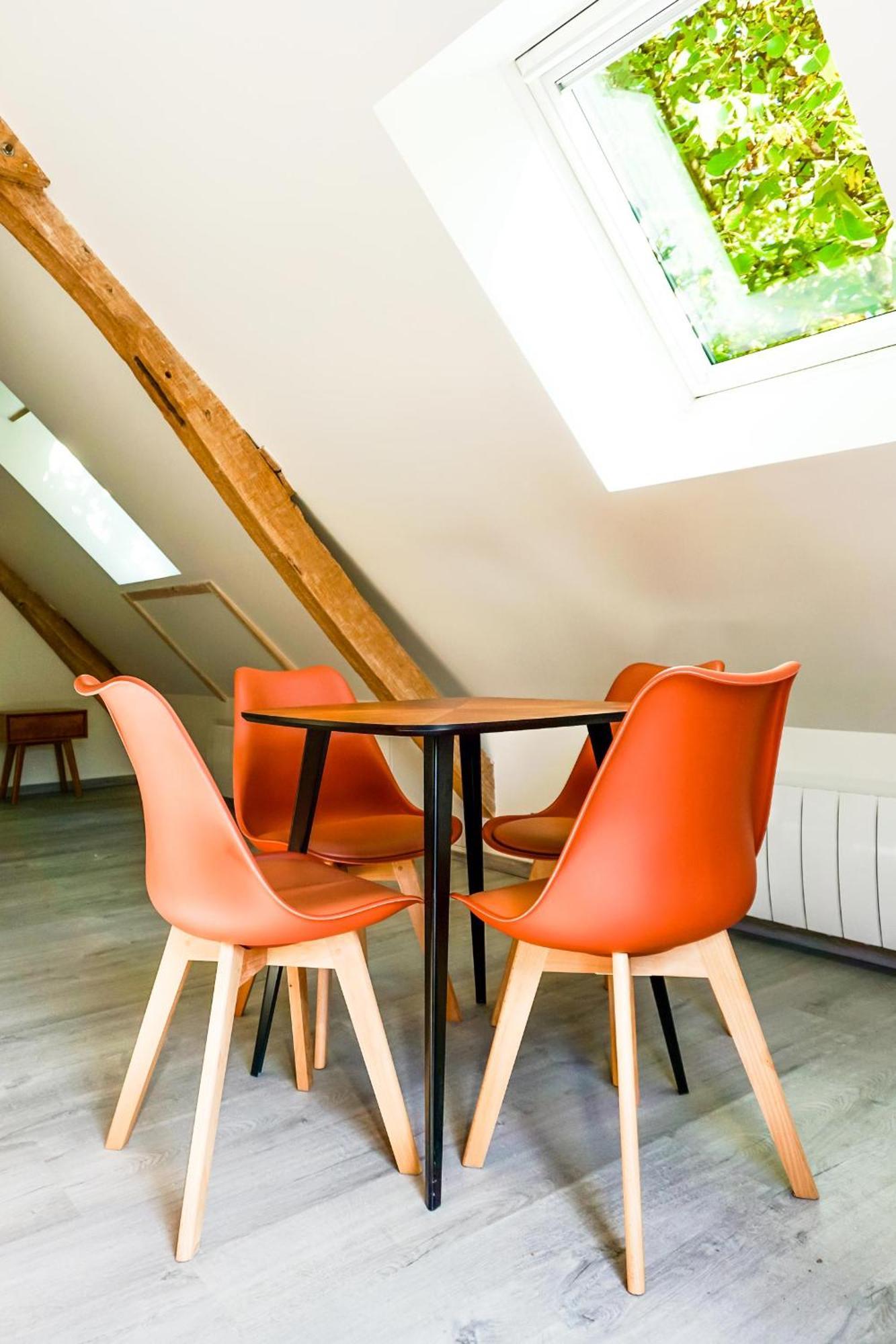 Bed and Breakfast Les Bobos à la ferme à La Madelaine-sous-Montreuil Extérieur photo