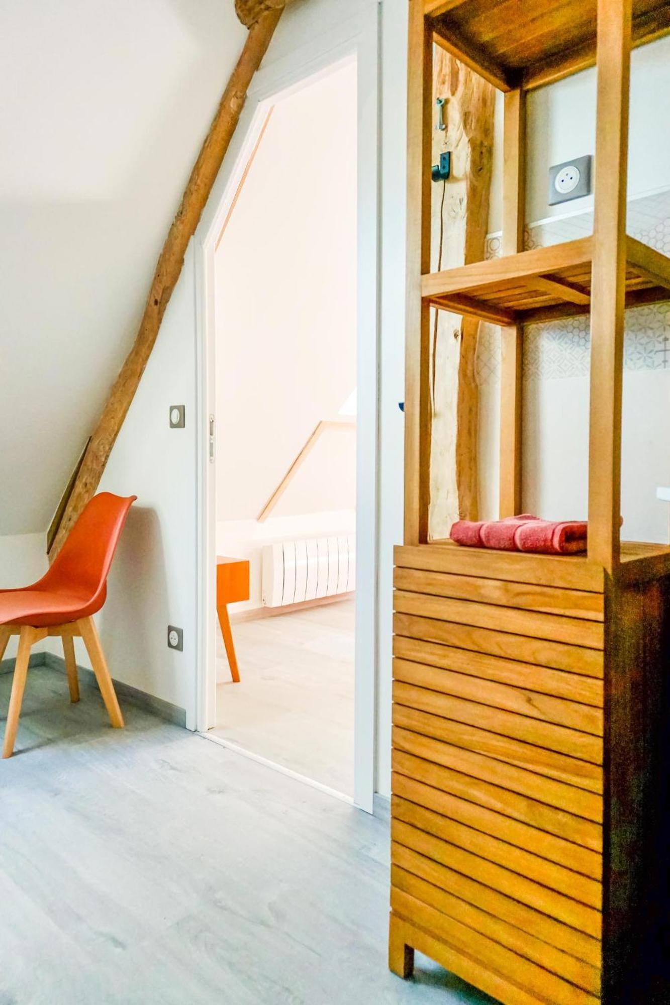 Bed and Breakfast Les Bobos à la ferme à La Madelaine-sous-Montreuil Extérieur photo